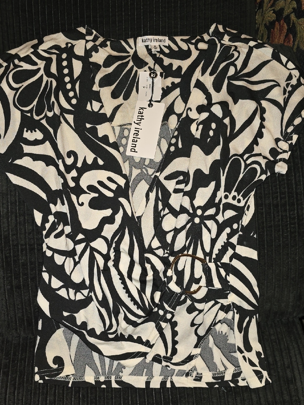 kathy ireland Black and White Floral Wrap Top with Decorative Buckle
